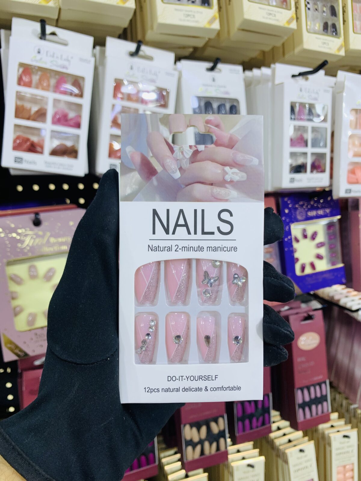 Ongles Faux de Luxe – Manucure en 2 Minutes – Image 1
