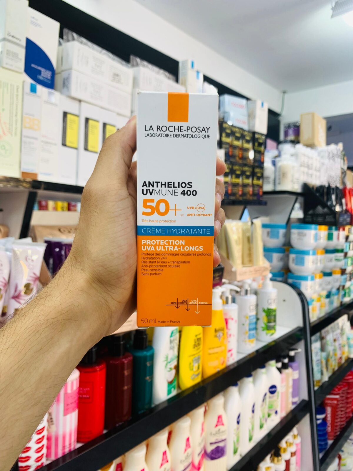 LA ROCHE-POSAY Anthelios UVMUNE 400 SPF 50+ – Crème Hydratante 50ml – Image 1