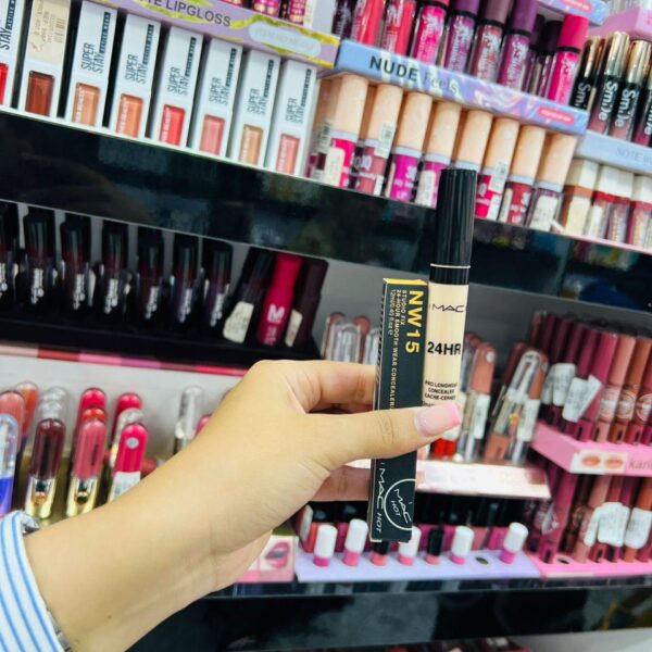 MAC Pro Longwear Concealer – Teinte NW15