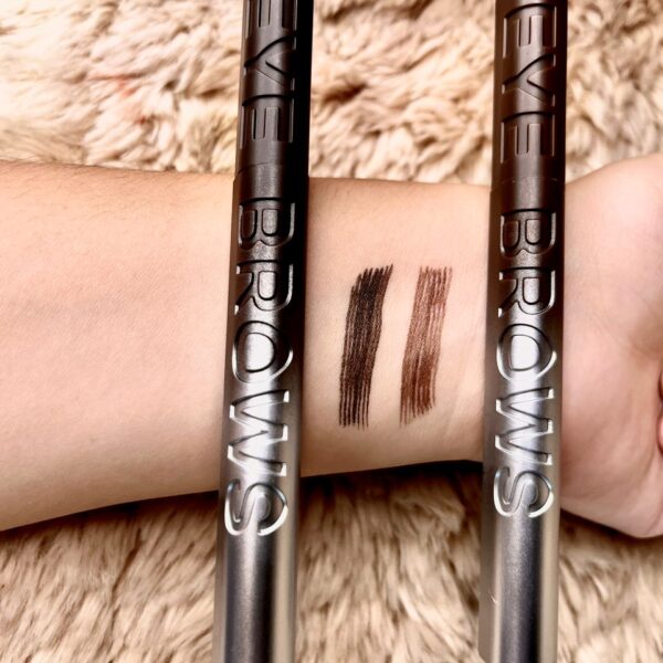 EYE BROWS – Le stylo précision pour des sourcils parfaits