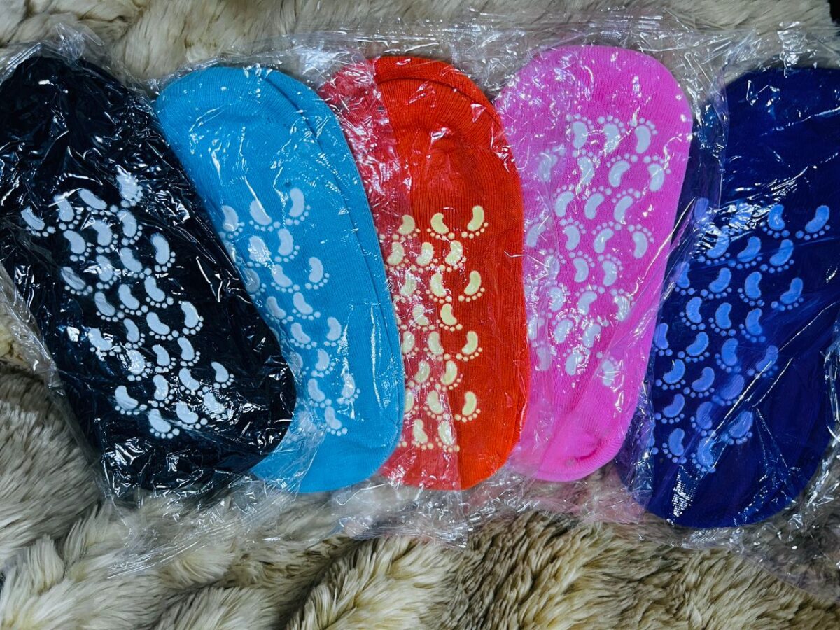 🧦 Chaussettes Spa Hydratantes Antidérapantes – Multi-couleurs – Image 5