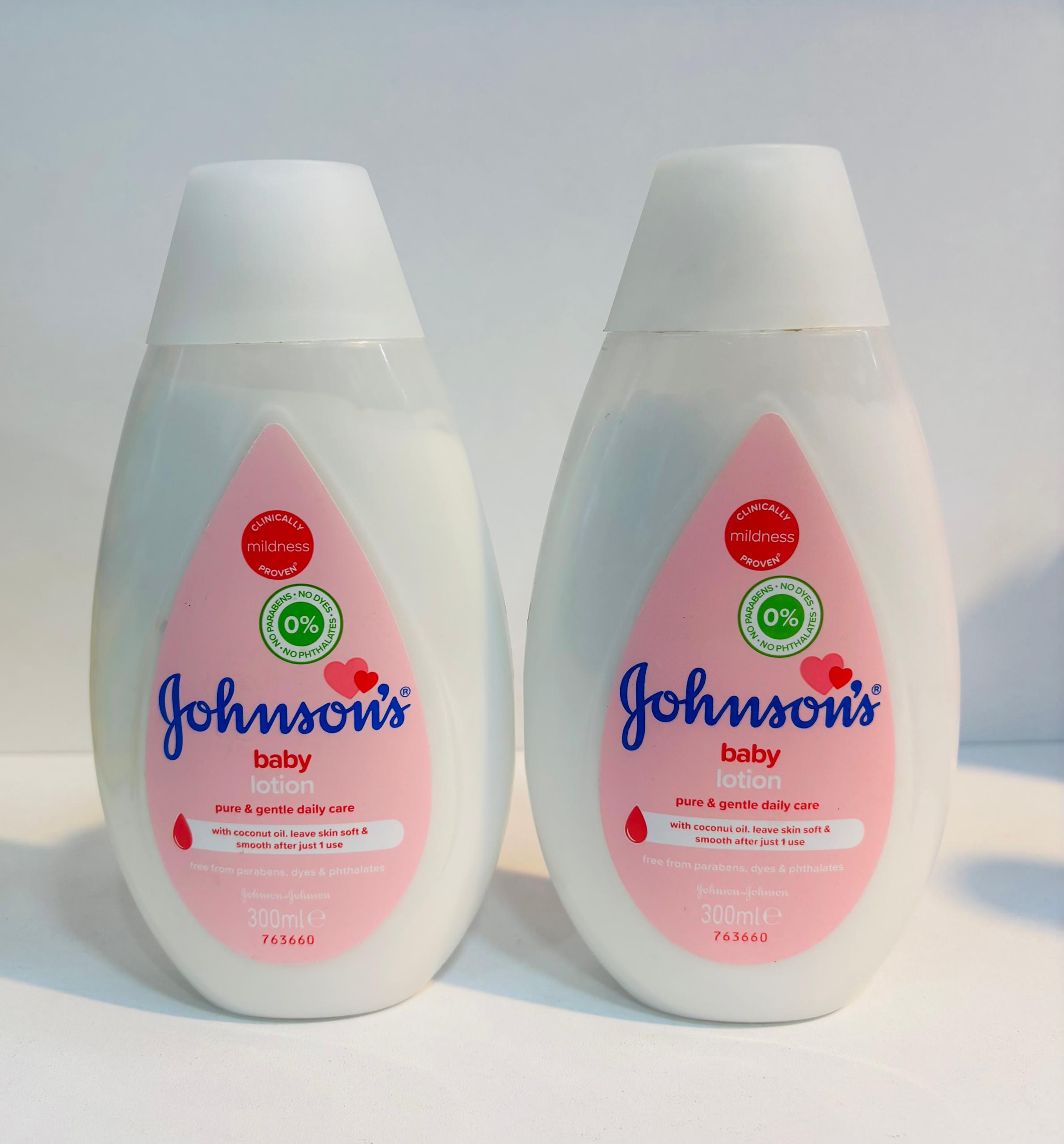 2125 JOHNSON'S Baby – Image 1