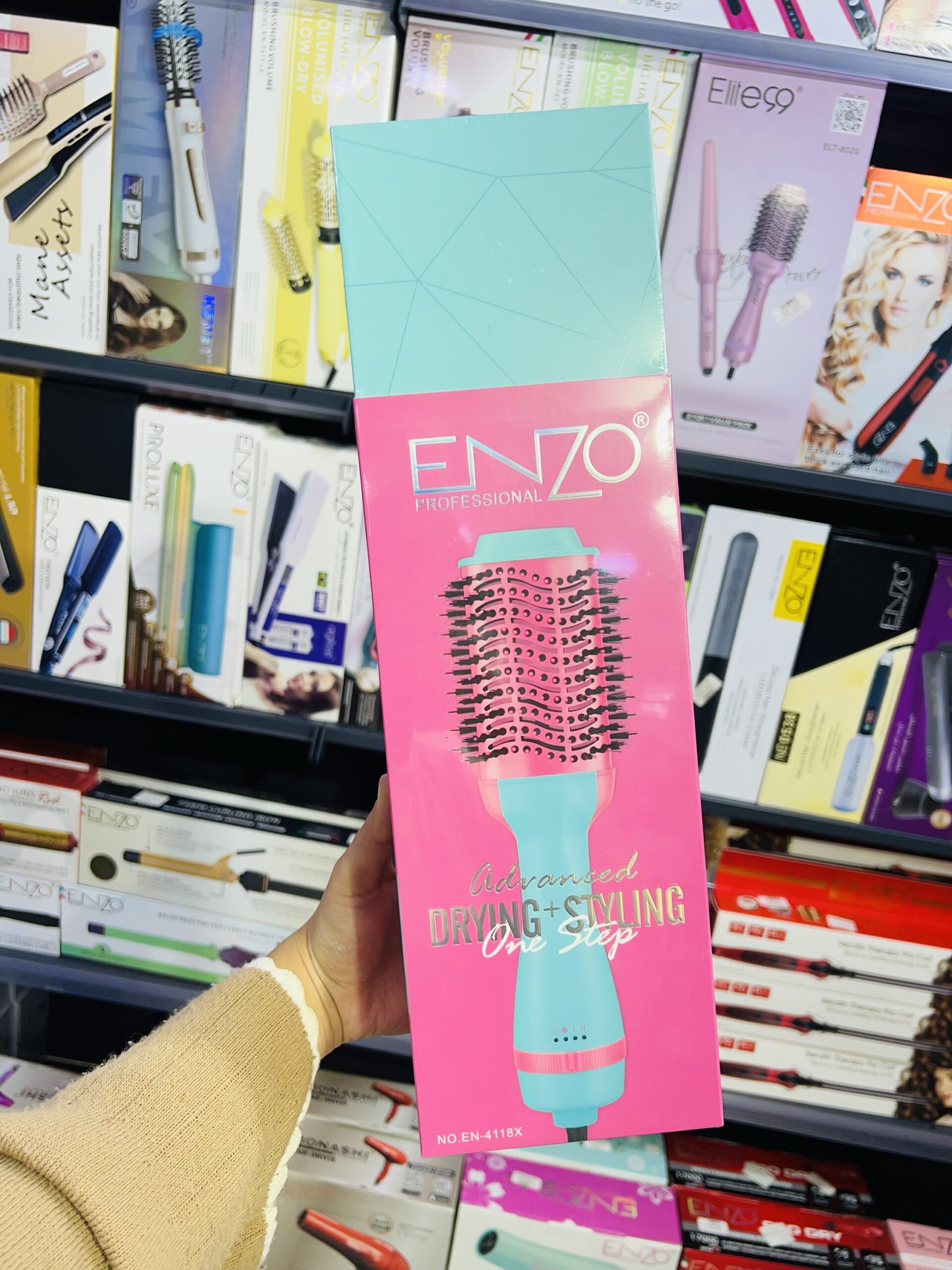 img_1670 Brosse Enzo barbie – Image 1