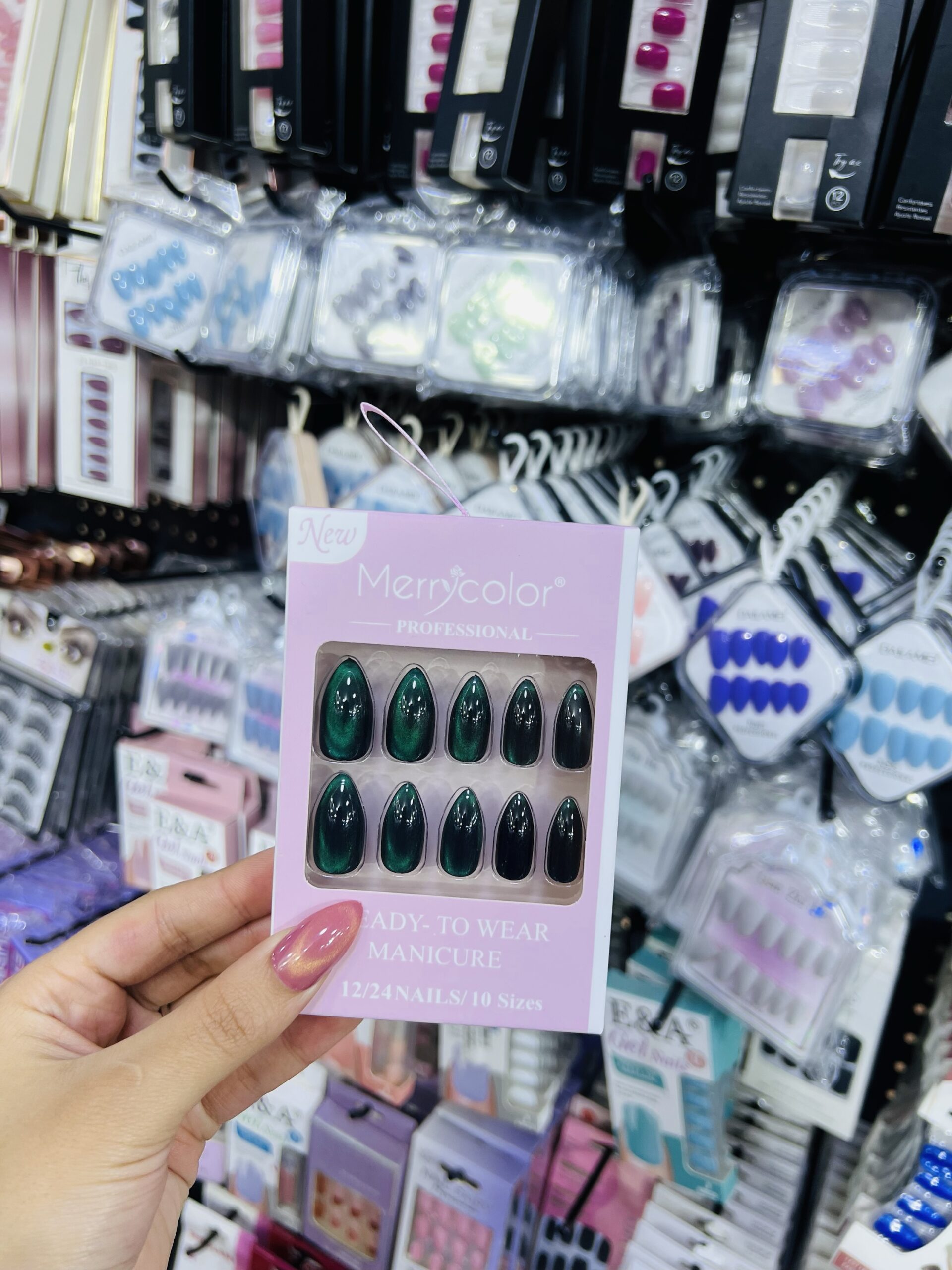 img_6675 Ongles cut eye – Image 1